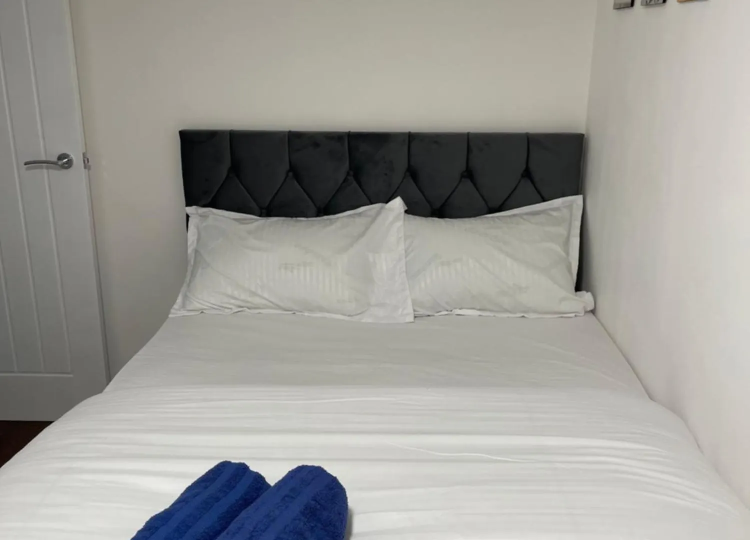 London Two Bedroom Central Location Modern Flat Stratford
